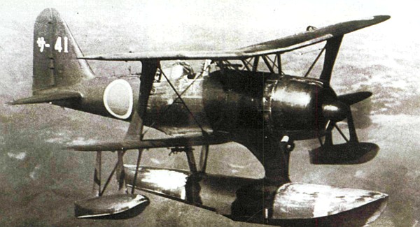 Мицубиси F1M
